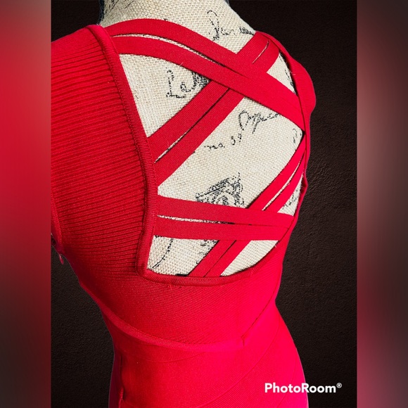 Miss Couture Figure-Enhancing Rouge Bandage Dress Size 8 (Fits XS-M) - Picture 6 of 8